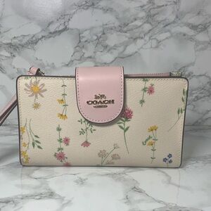 Coach Floral Print Pink Cream Beige Women full size Wallet w/ Gold Zipper